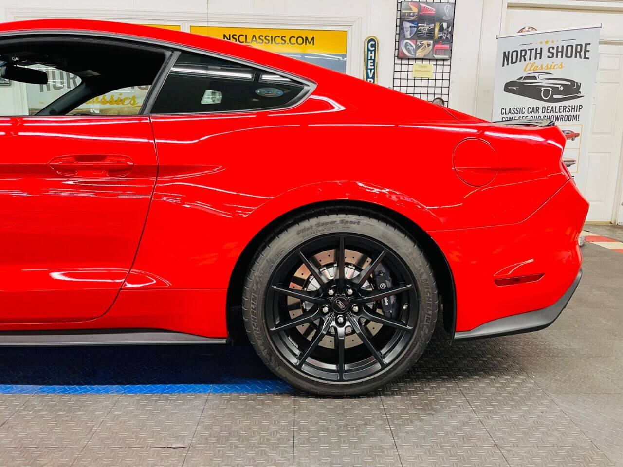 2016 Ford Mustang 25
