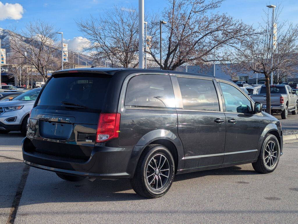 2018 Dodge Grand Caravan for sale at Axio Auto Boise in Boise, ID