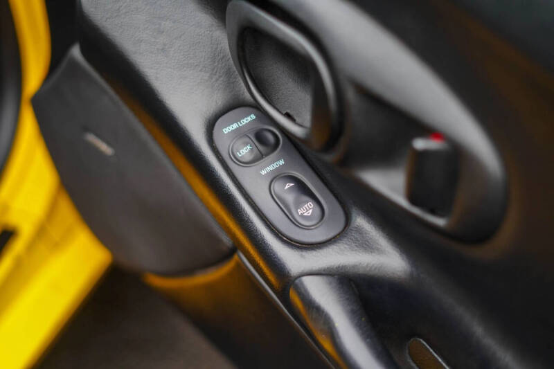 2004 Chevrolet Corvette