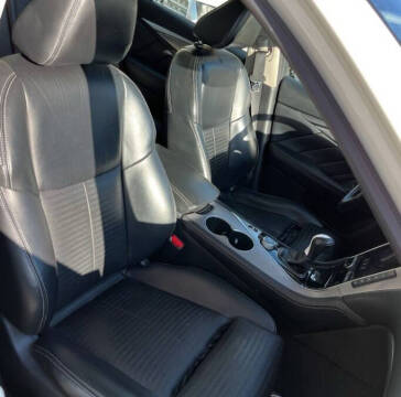 2015 Infiniti Q50 Sport