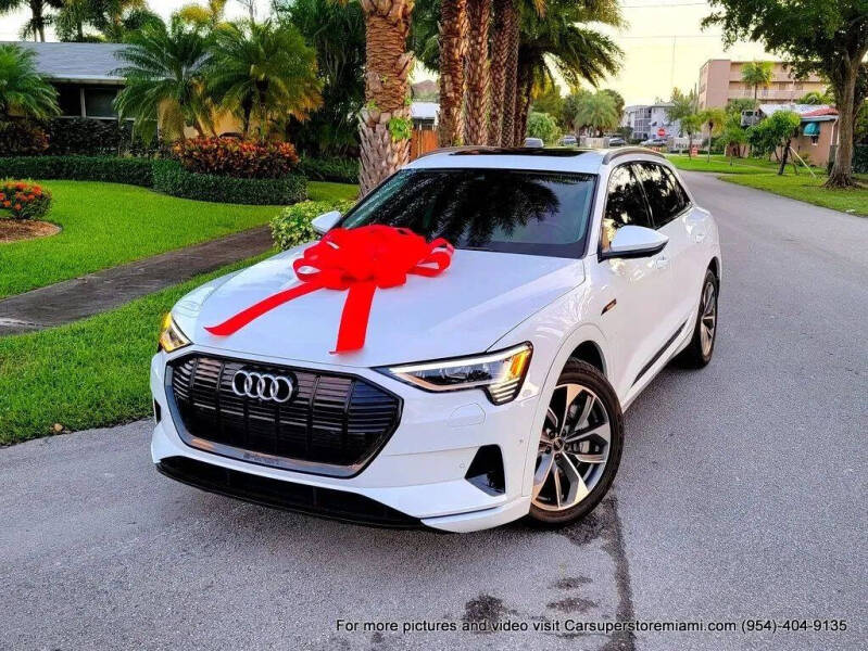 2021 Audi e-tron quattro Premium Plus