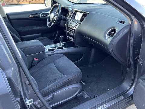 2014 Nissan Pathfinder SV