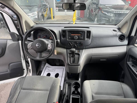 2014 Nissan NV200 SV