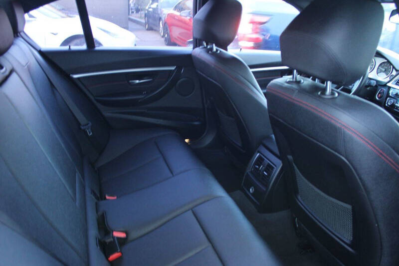 2017 BMW 3 Series 330i