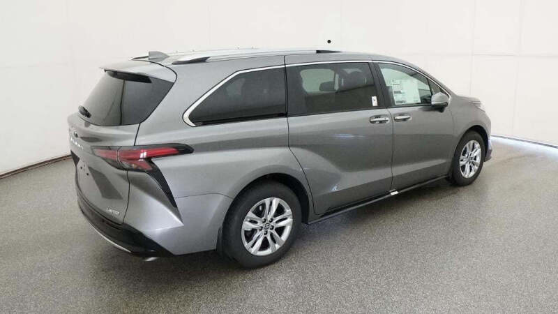 2026 Toyota Sienna Limited 7-Passenger