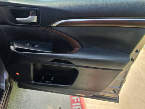 2014 Toyota Highlander Limited Platinum
