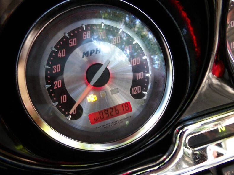 2004 Harley-Davidson FLHT Electra Glide