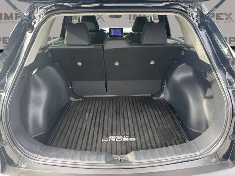 2025 Toyota Corolla Cross LE