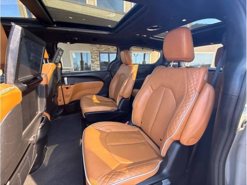 2021 Chrysler Pacifica Hybrid Pinnacle