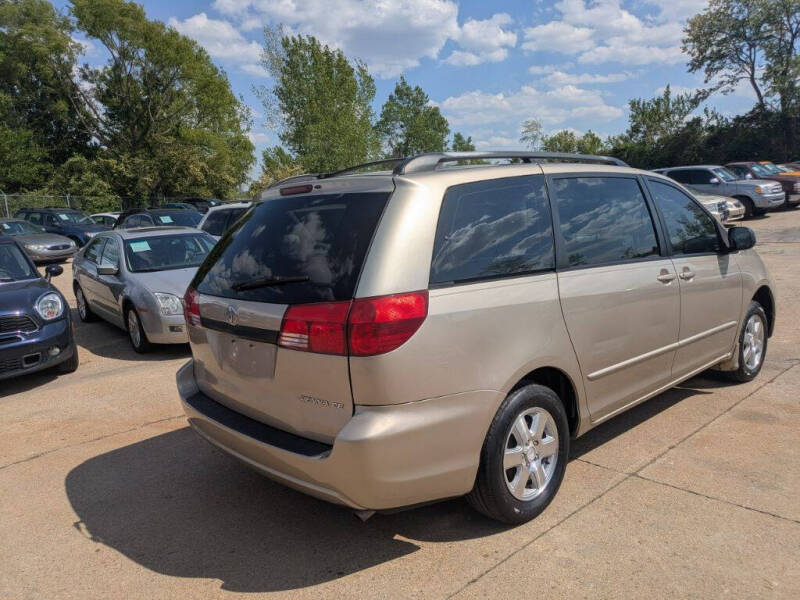 2005 Toyota Sienna