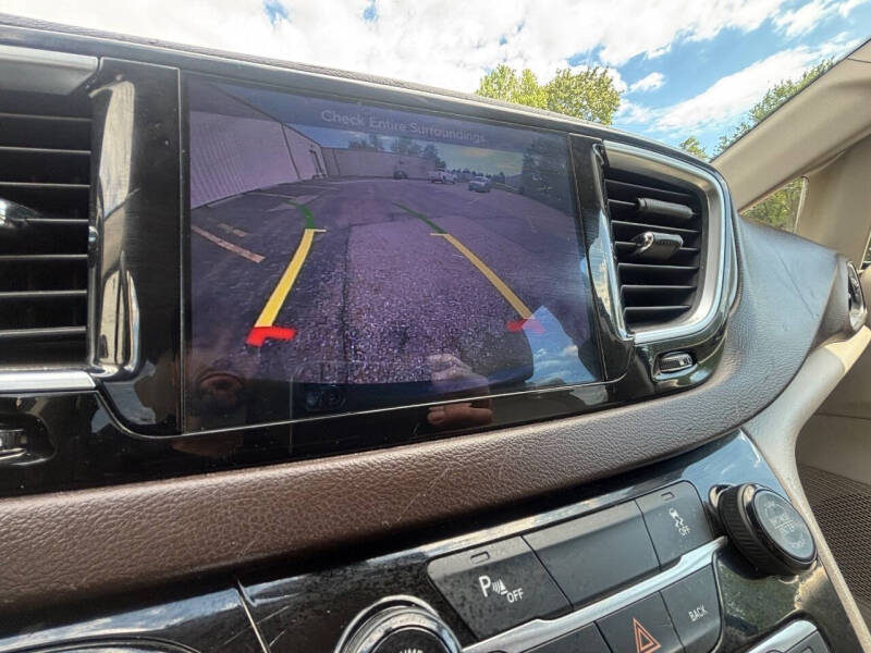 2017 Chrysler Pacifica Touring-L Plus