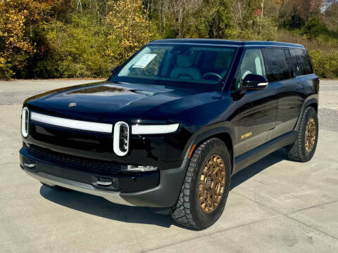 2023 Rivian R1S Adventure