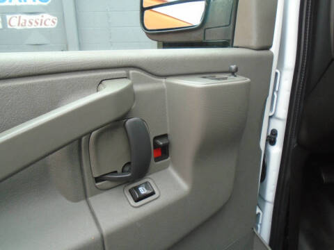 2020 Chevrolet Express 2500