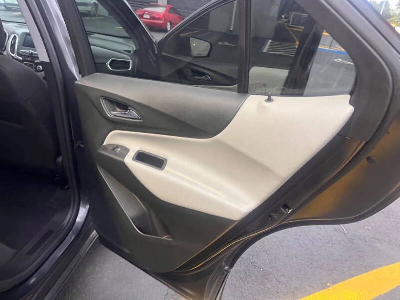 2022 Chevrolet Equinox LS