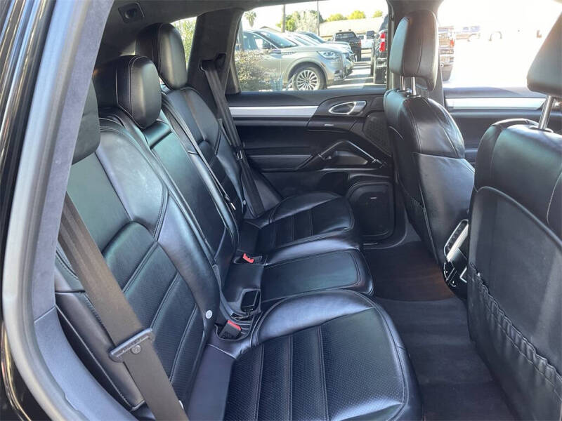 2018 Porsche Cayenne Turbo