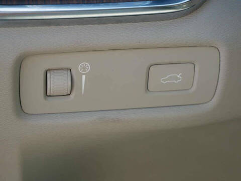 2021 Volvo S60 T5 Momentum