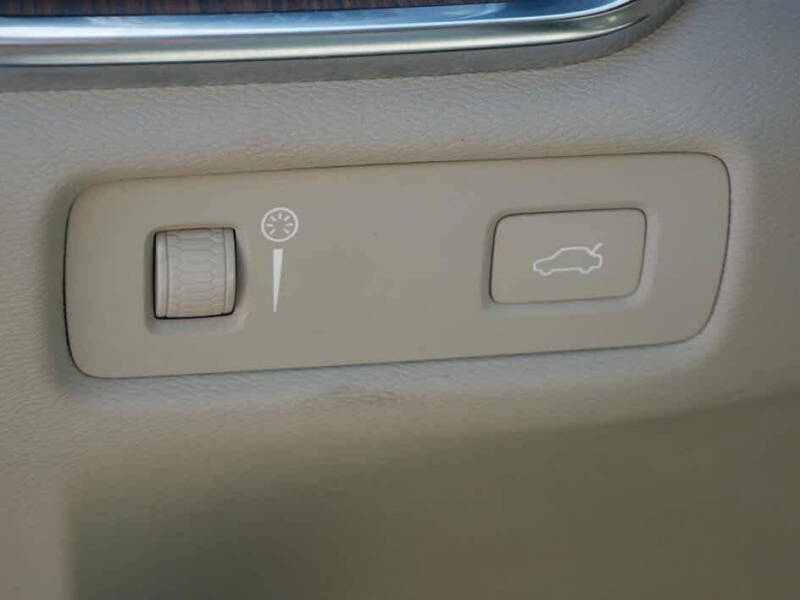 2021 Volvo S60 T5 Momentum