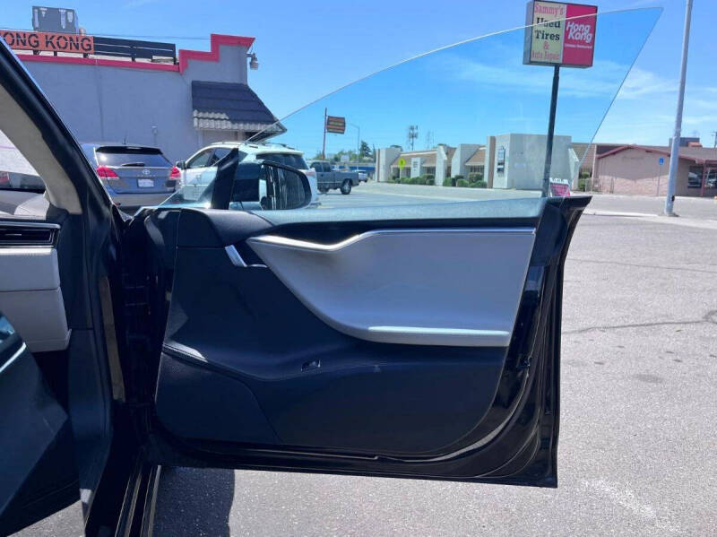 2013 Tesla Model S Performance
