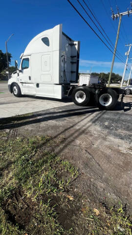 2020 Freightliner Cascadia