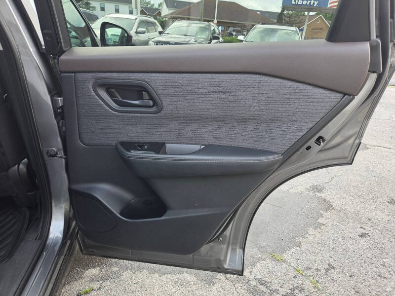 2021 Nissan Rogue S