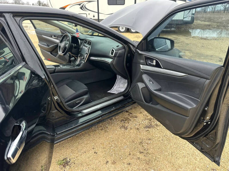 2017 Nissan Maxima