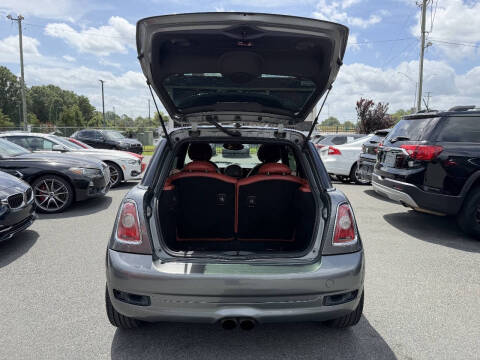 2010 MINI Cooper John Cooper Works