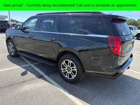 2025 Ford Expedition MAX Active