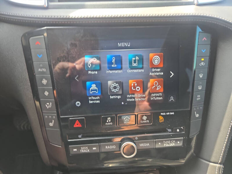 2025 Infiniti QX50 Luxe