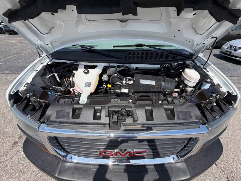 2018 GMC Savana 2500