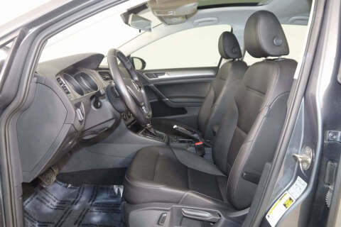 2017 Volkswagen Golf TSI Wolfsburg Edition