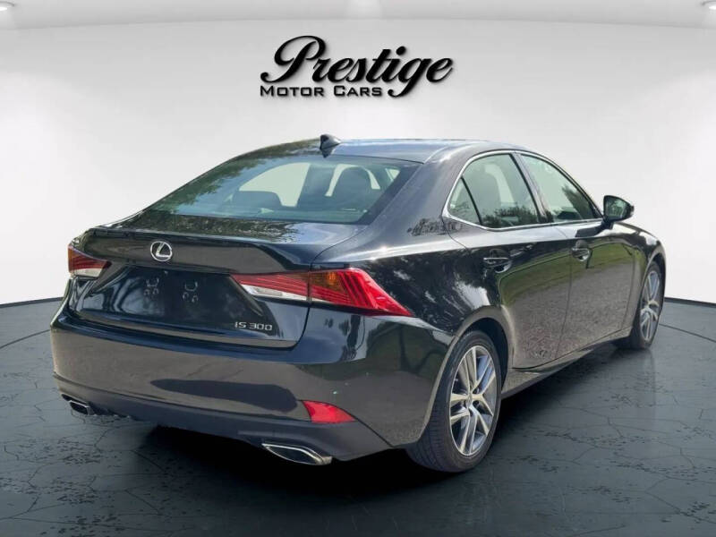 2019 Lexus IS 300