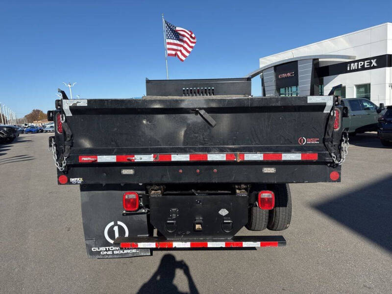 2023 Chevrolet Silverado 6500HD