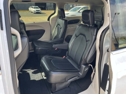 2024 Chrysler Pacifica Touring L