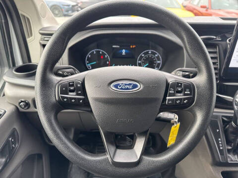 2023 Ford Transit 350 XLT