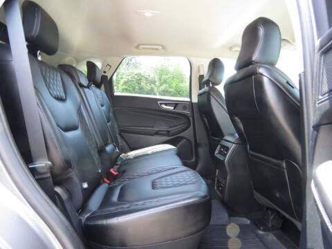 2023 Ford Edge Titanium