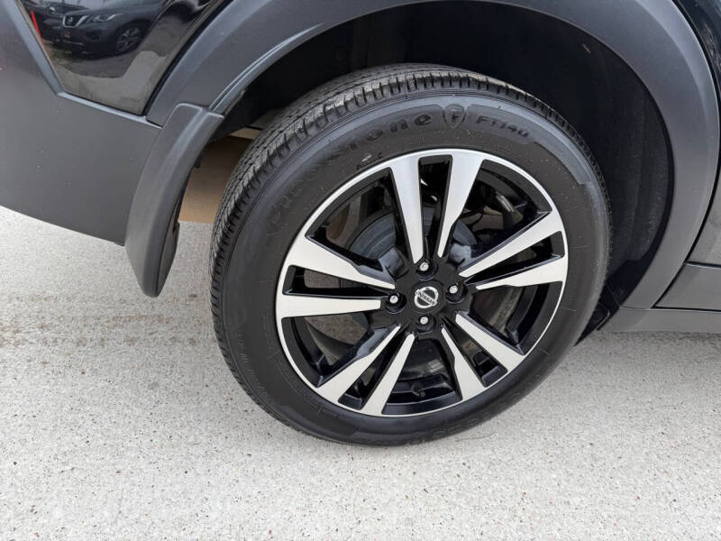 2019 Nissan Kicks SR