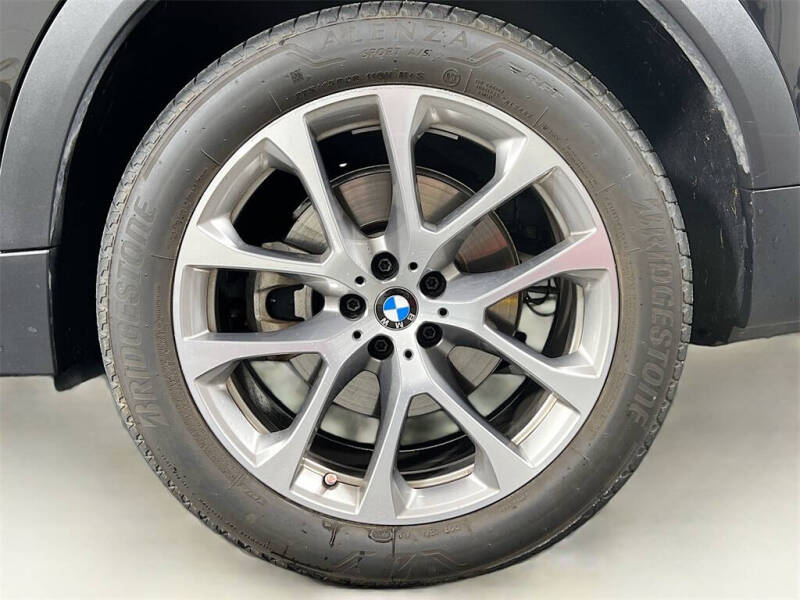 2022 BMW X6 xDrive40i