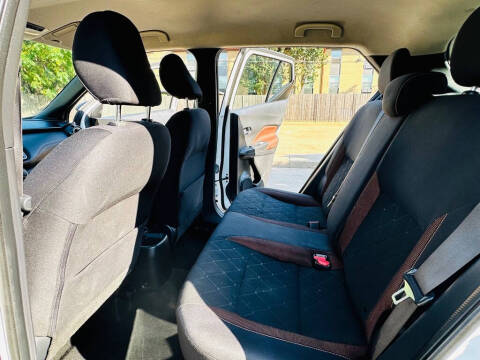 2018 Nissan Kicks SR