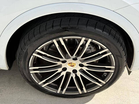 2017 Porsche Cayenne S