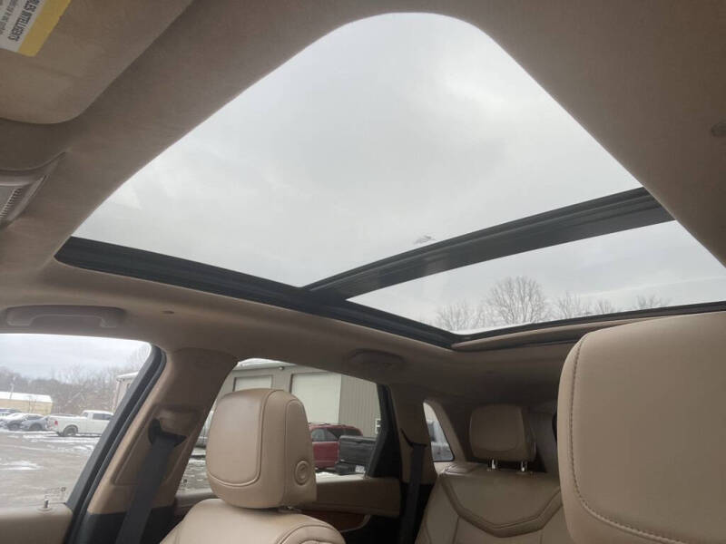 2017 Cadillac XT5 Platinum