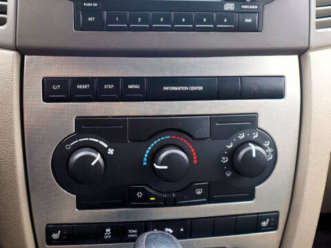 2005 Jeep Grand Cherokee Laredo