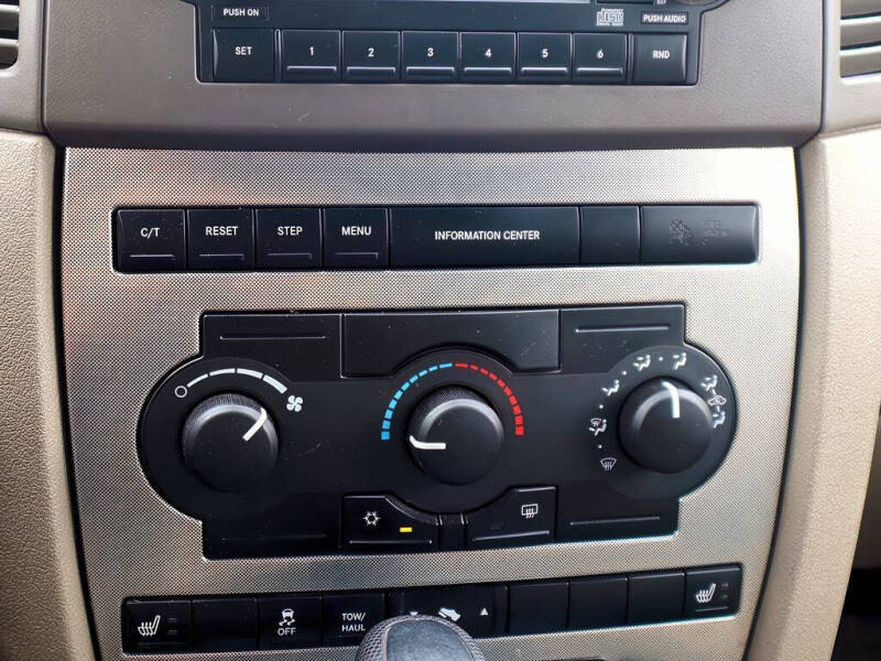 2005 Jeep Grand Cherokee Laredo