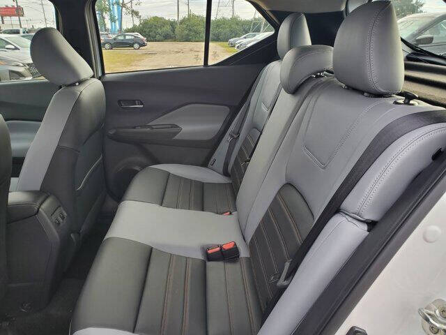 2024 Nissan Kicks SR