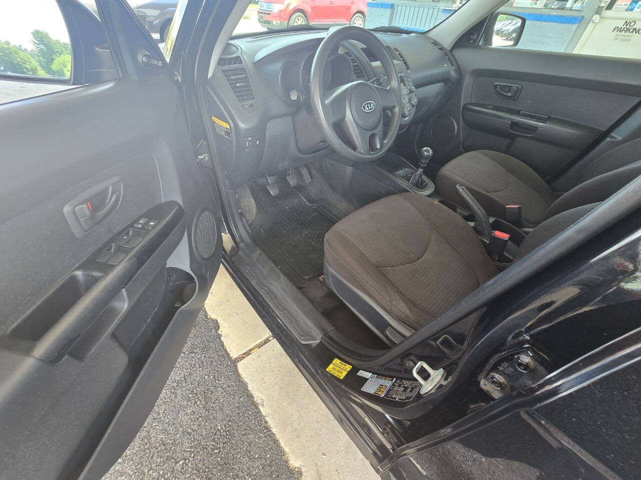 2010 Kia Soul for sale at QUEENSGATE AUTO SALES in York, PA