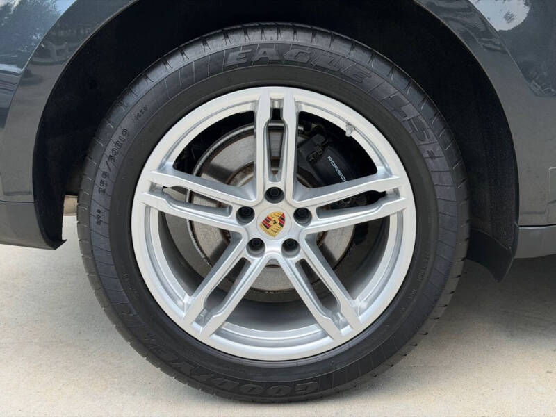 2023 Porsche Macan