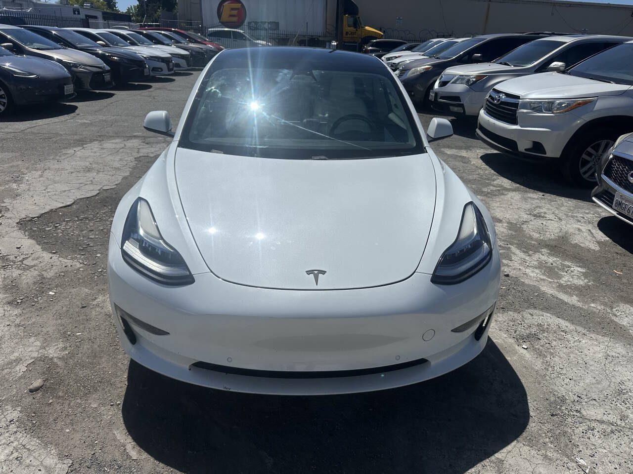 White 2018 Tesla Model 3 Long Range AWD Long Range 4dr Fastback 15
