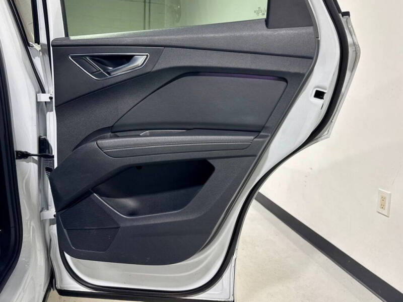 2022 Audi Q4 e-tron quattro Premium Plus 50