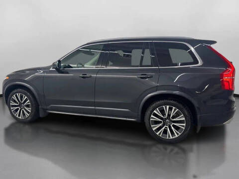 2021 Volvo XC90 T5 Momentum