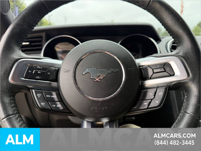 2022 Ford Mustang EcoBoost