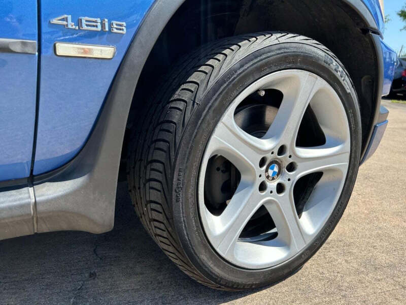 2003 BMW X5 4.6is